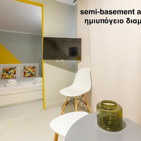Kavalloti Place * Atene